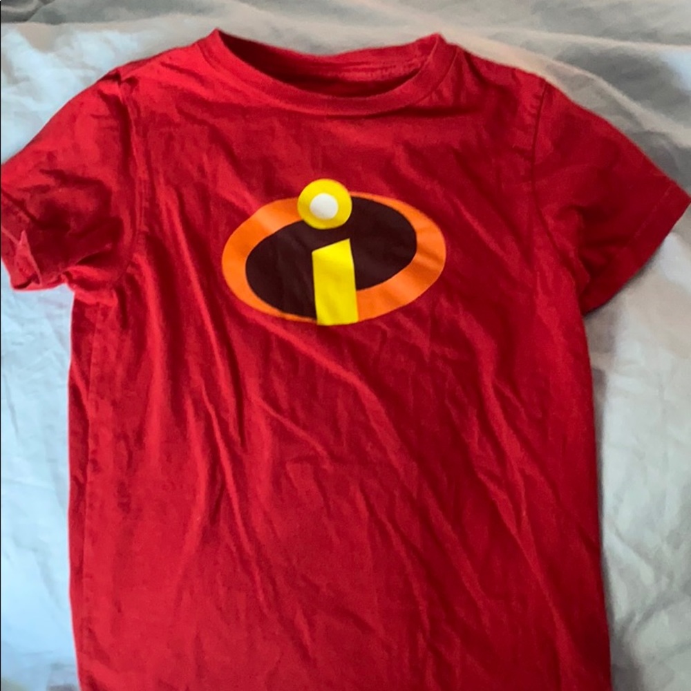 Disney Incredibles t xs